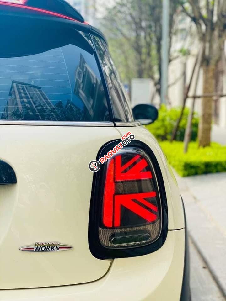 Màu trắng, nhập khẩu nguyên chiếc-15