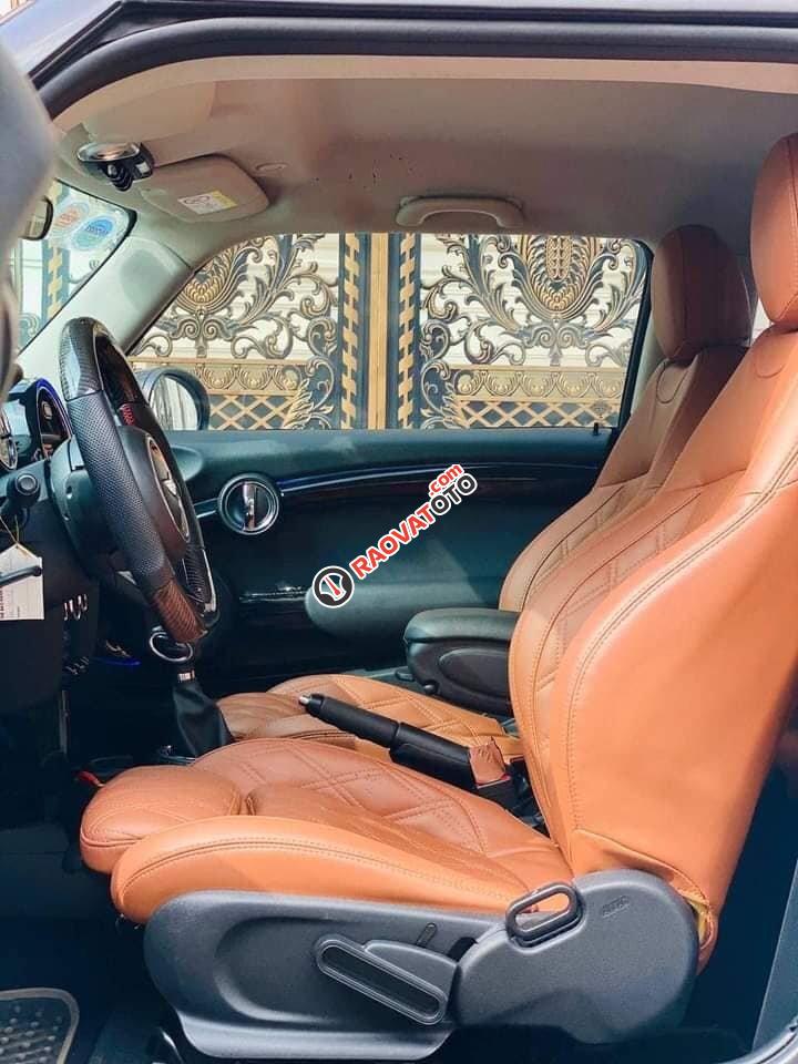 Màu trắng, nhập khẩu nguyên chiếc-8