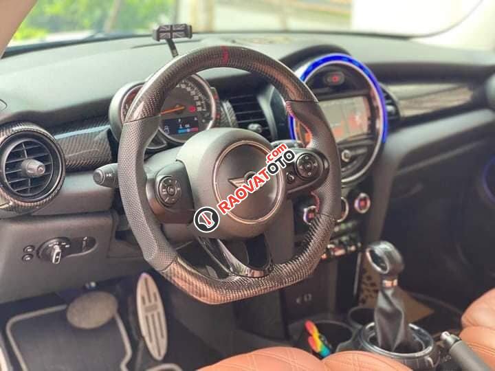 Màu trắng, nhập khẩu nguyên chiếc-7