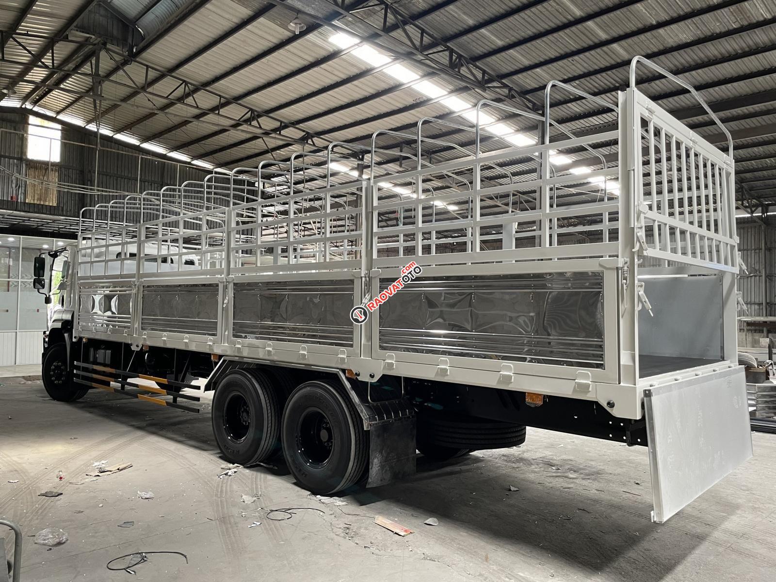 Tải trọng 15 tấn thùng mui bạt 9m3-2