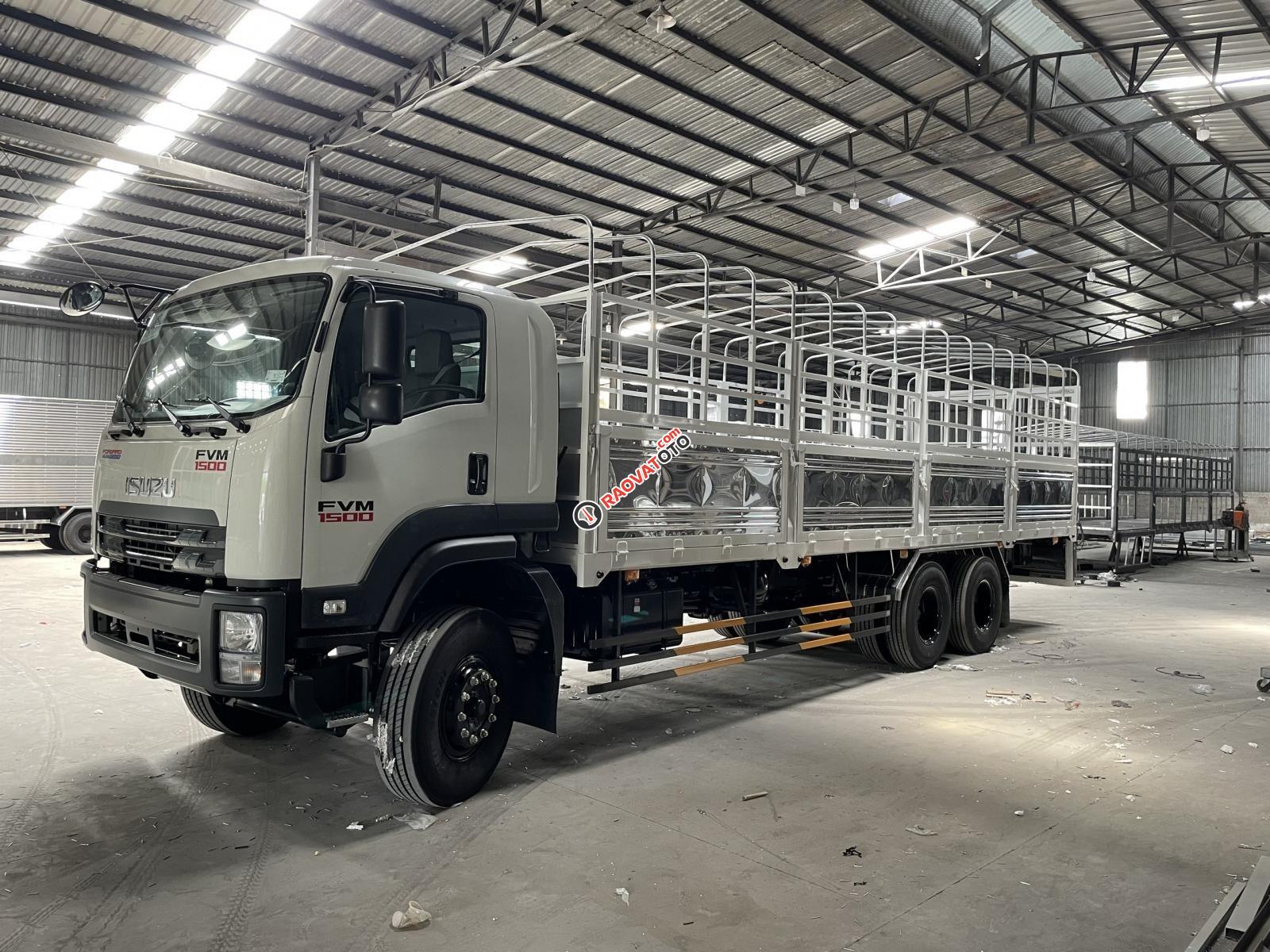 Tải trọng 15 tấn thùng mui bạt 9m3-1