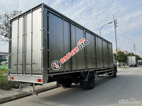 Xe tải 8 tấn mui bạt với thiết kế cứng cáp và sức chịu tải tốt-3