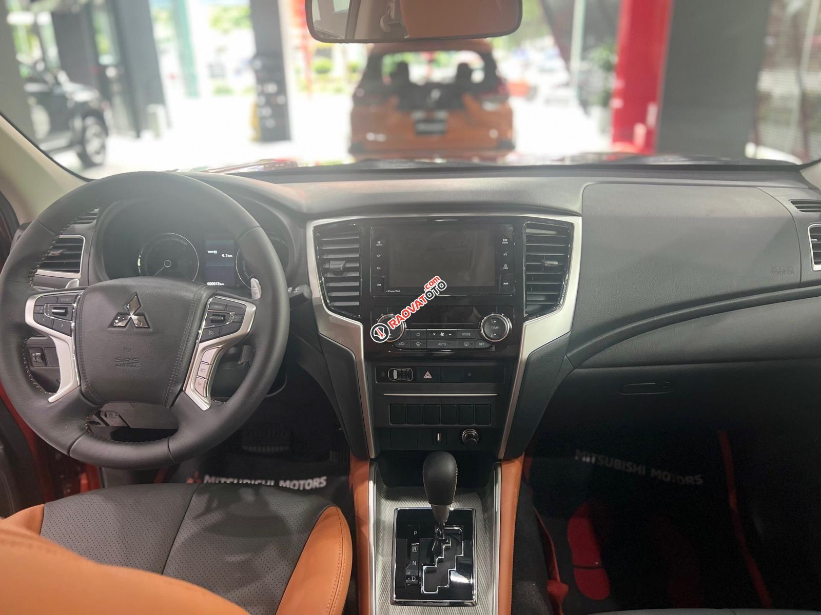 Đủ màu giao ngay - Siêu khuyến mại trong tháng, hỗ trợ lên đến 100% thuế trước bạ-1