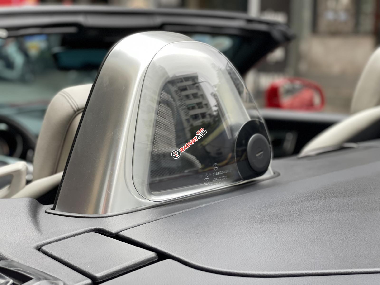 Màu đỏ, tên tư nhân-5