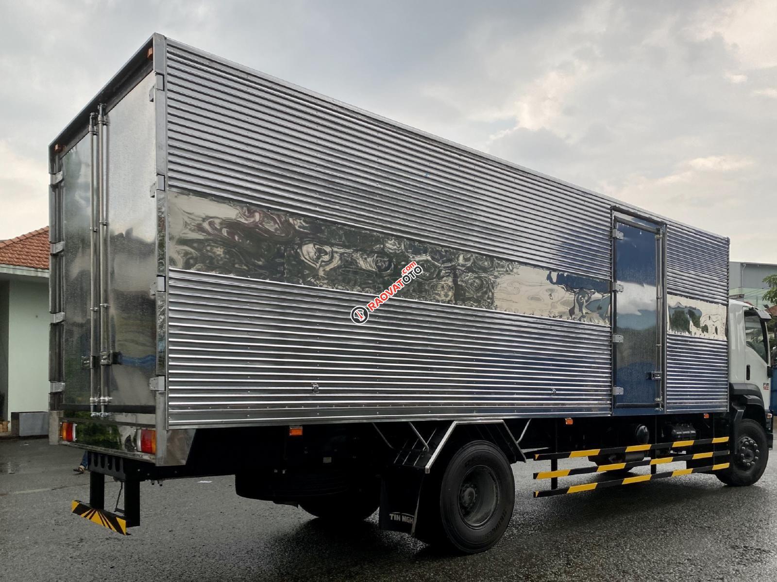 Xe Isuzu 8 tấn - Động cơ mạnh mẽ 240 Ps, tiết kiệm nhiên liệu-7