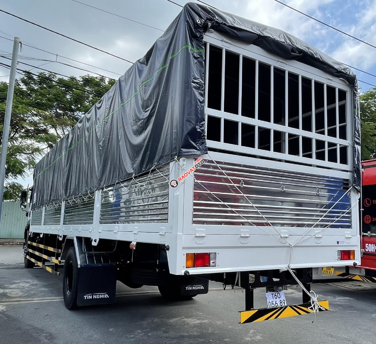 Xe Isuzu 8 tấn - Động cơ mạnh mẽ 240 Ps, tiết kiệm nhiên liệu-3