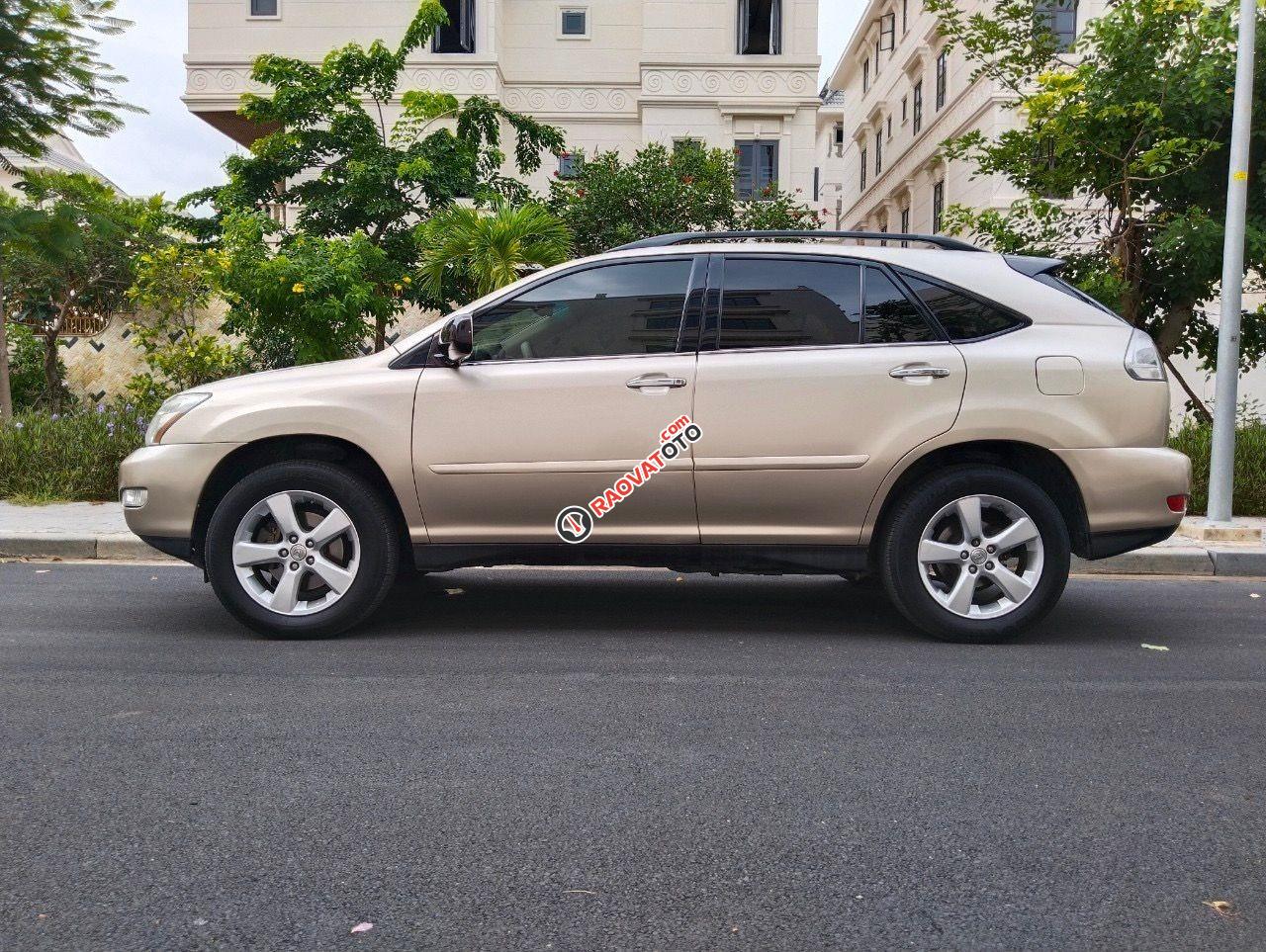 V6 nội thất đẹp giá 499tr-0