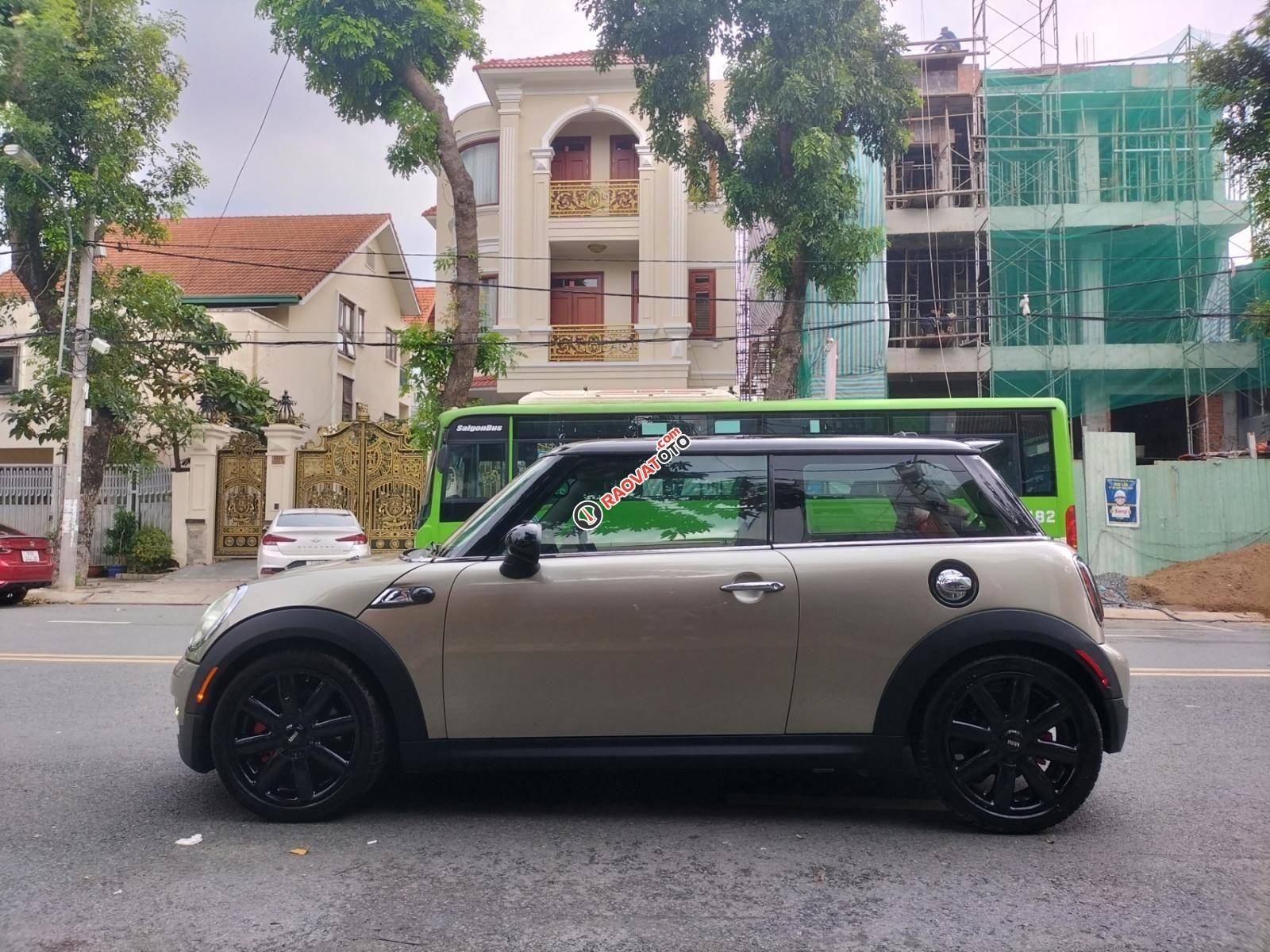 Xe không đâm đụng, ngập nước-6