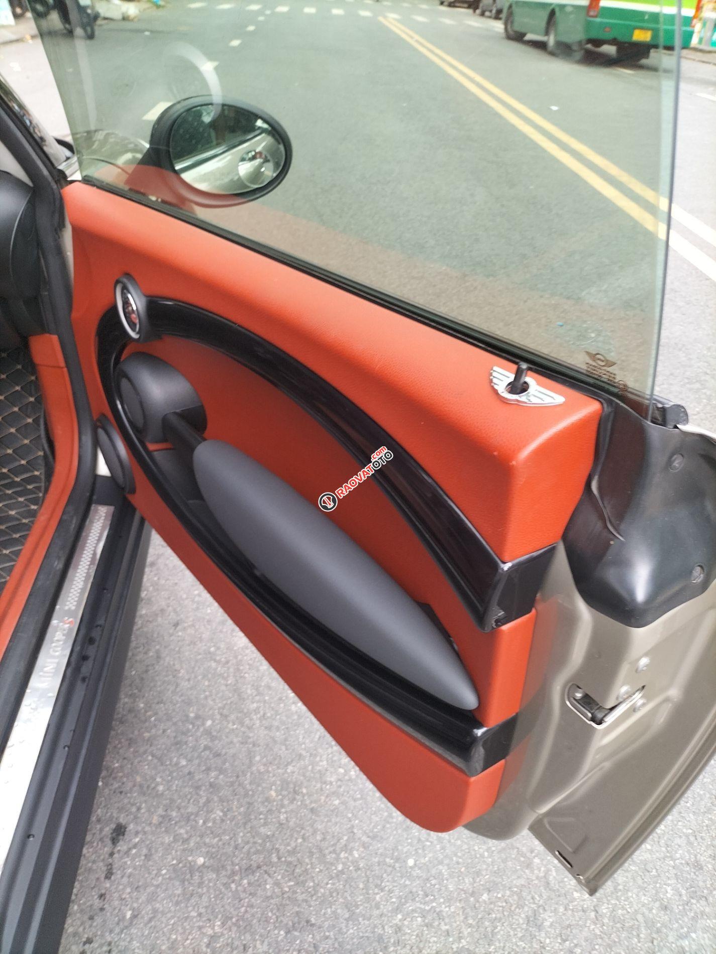 Xe không đâm đụng, ngập nước-1