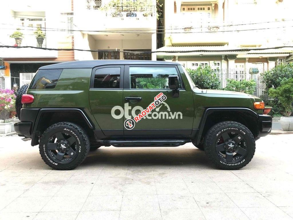 Trang bị động cơ V6-8