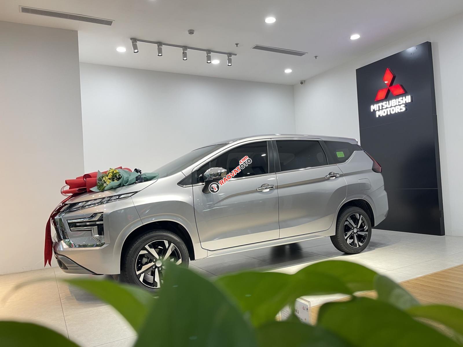 Hỗ trợ lên đến 100% phí trước bạ, sẵn hàng giao ngay, không cần ký chờ, siêu ưu đãi trong tháng-14