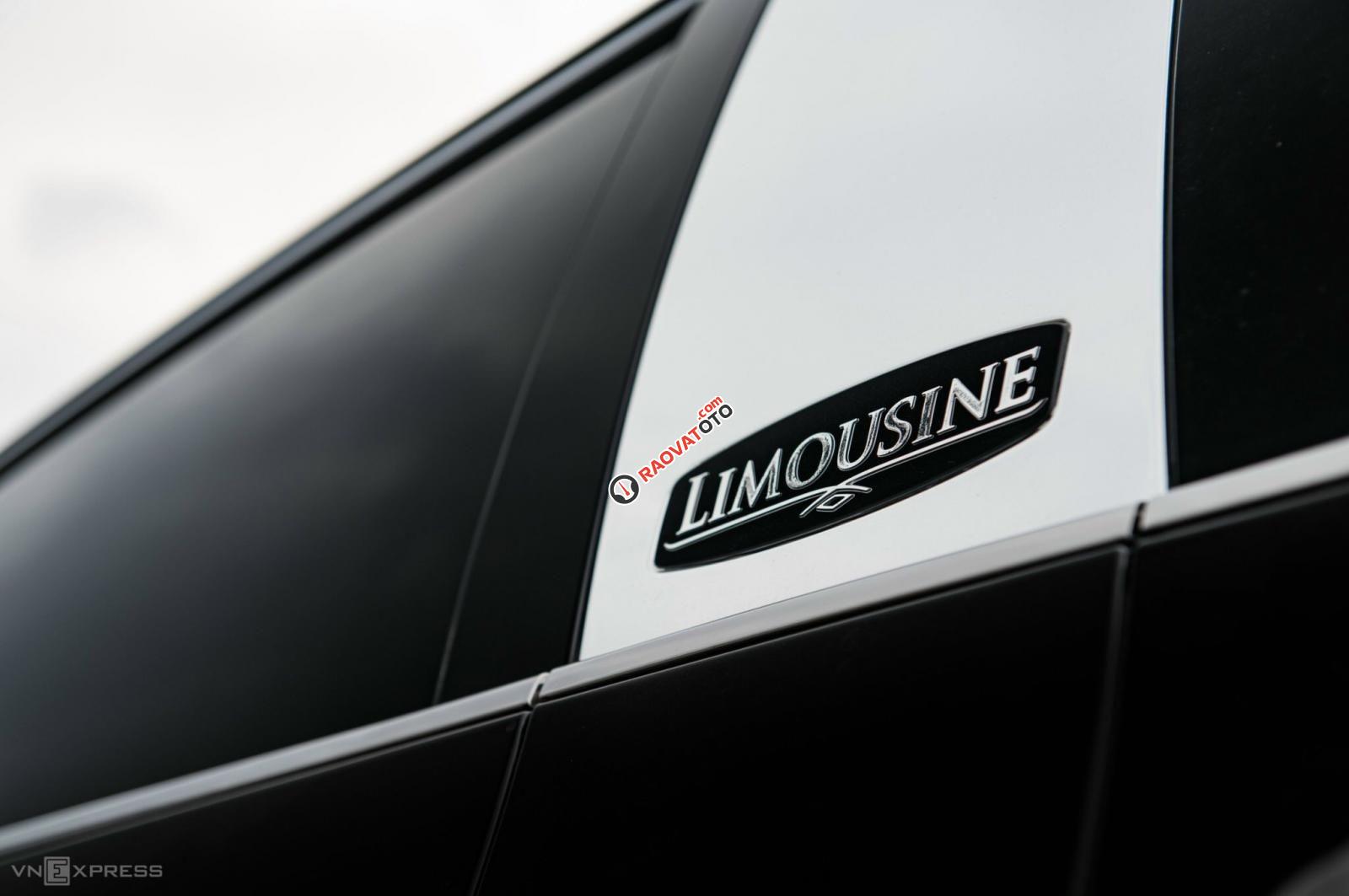 Cần bán xe màu đen-10