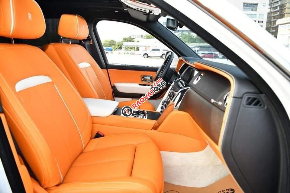 Rolls-Royce Cullinan 2019-5