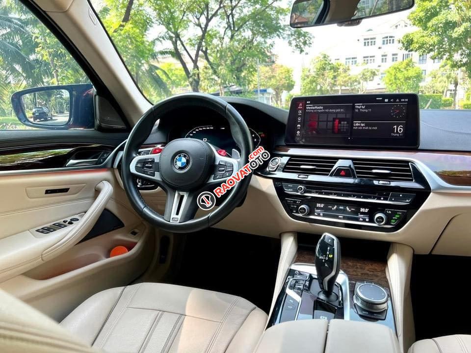 BMW LCi 2020-4