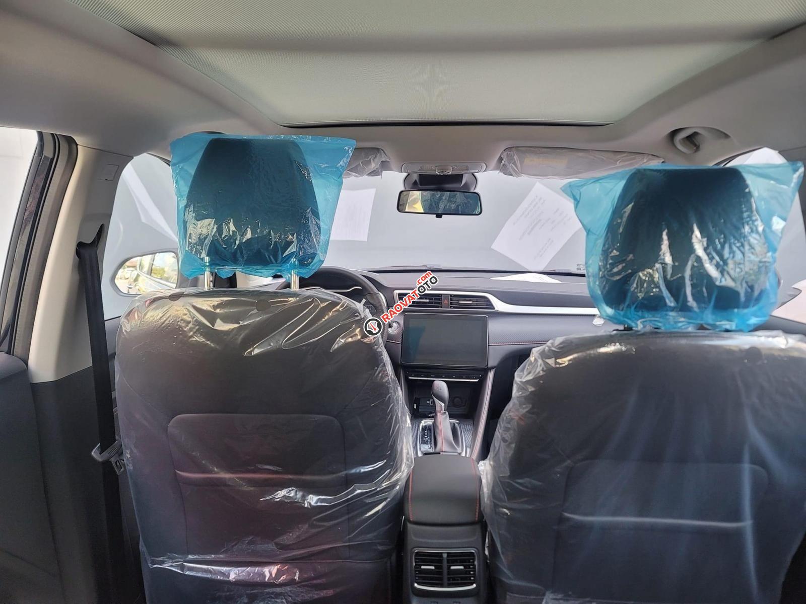 Giảm 50% lệ phí trước bạ - Tặng gói phụ kiện 20 triệu - Hỗ trợ bank 90%-7