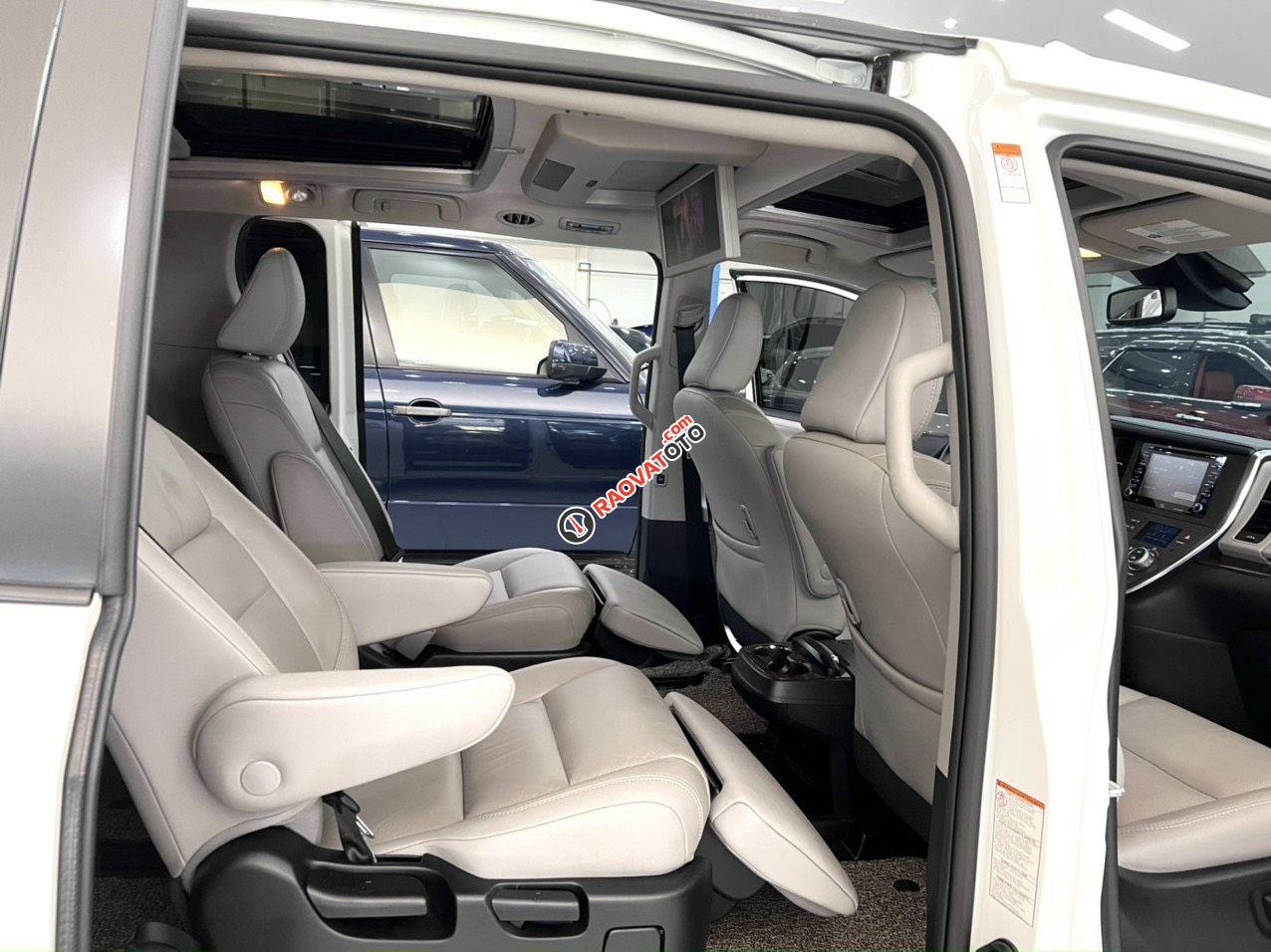 Màu trắng, nội thất ghi, chất xe cực đẹp-1