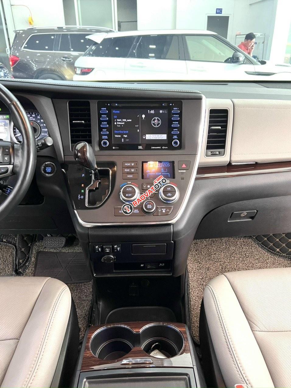 Màu trắng, nội thất ghi, chất xe cực đẹp-5