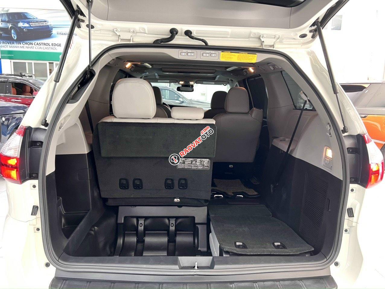 Màu trắng, nội thất ghi, chất xe cực đẹp-9