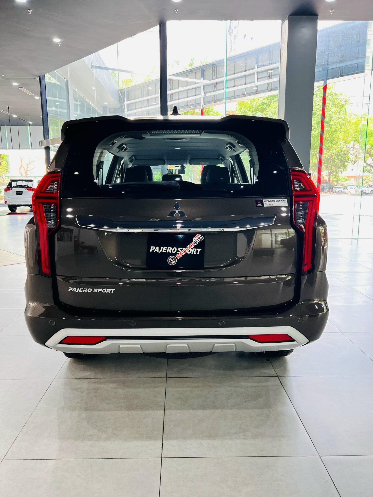 Siêu khuyến mại với nhiều quà tặng, sẵn hàng giao ngay, hỗ trợ lên đến 100% thuế trước bạ-4