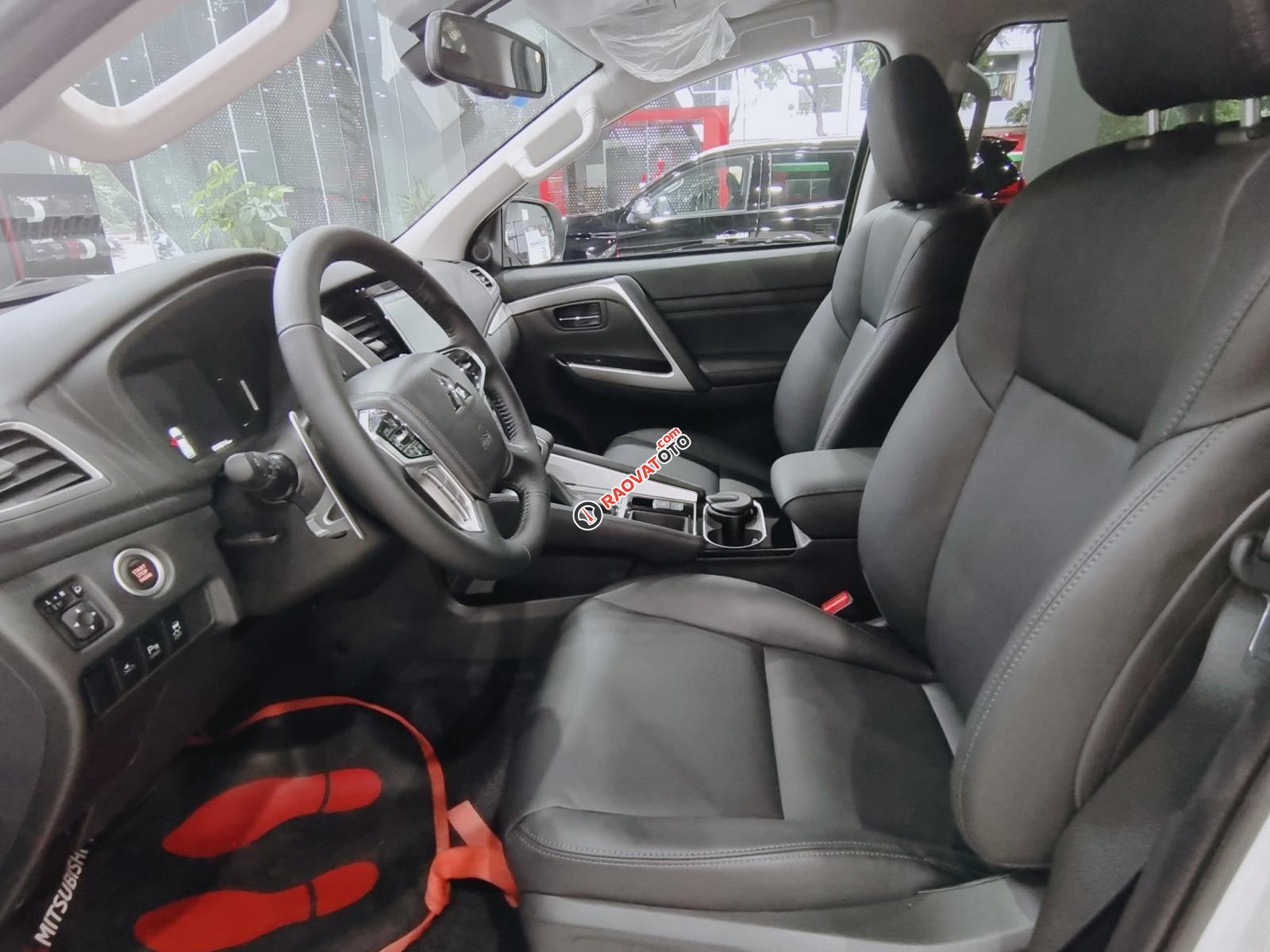 Ưu đãi với nhiều quà tặng trong tháng sắm xế cưng, hỗ trợ lên đến 100% thuế trước bạ-5