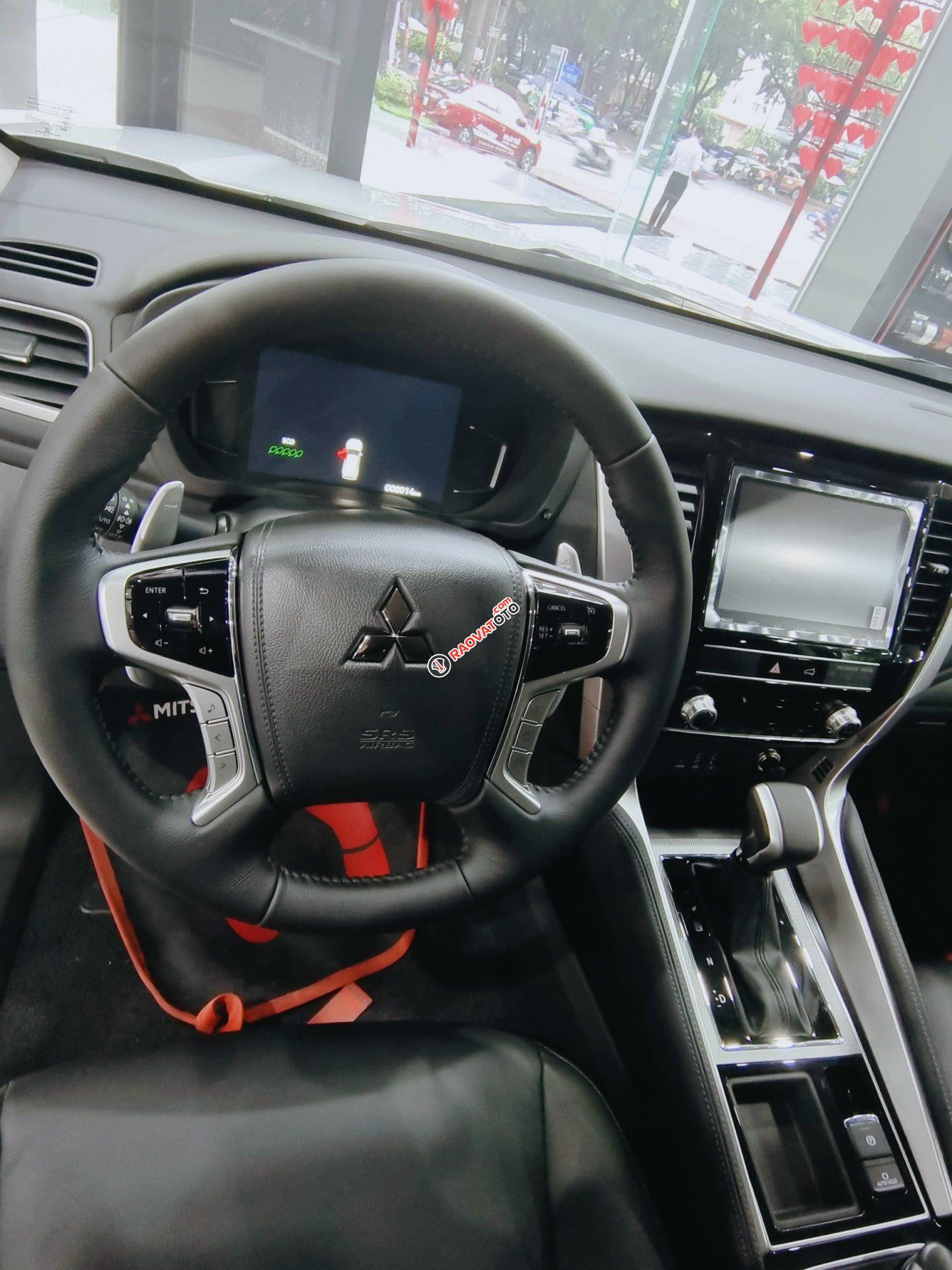 Ưu đãi với nhiều quà tặng trong tháng sắm xế cưng, hỗ trợ lên đến 100% thuế trước bạ-6