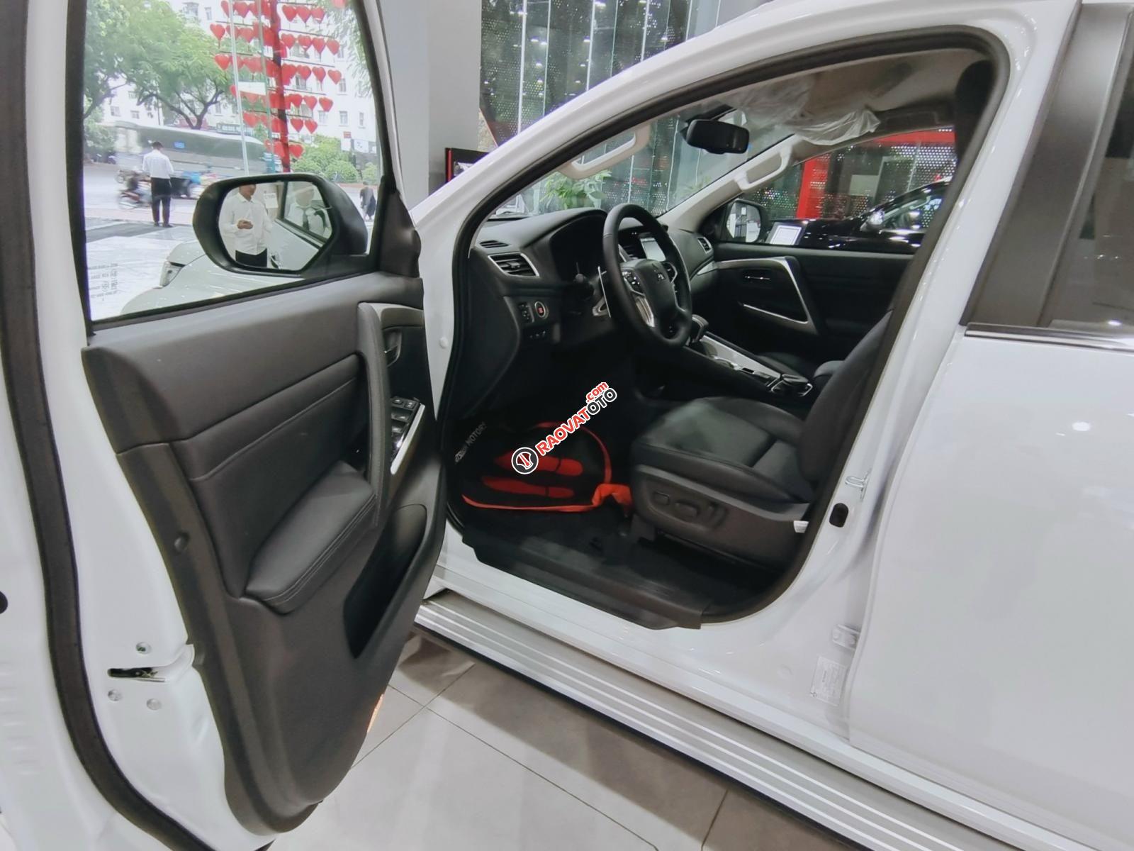 Ưu đãi với nhiều quà tặng trong tháng sắm xế cưng, hỗ trợ lên đến 100% thuế trước bạ-10