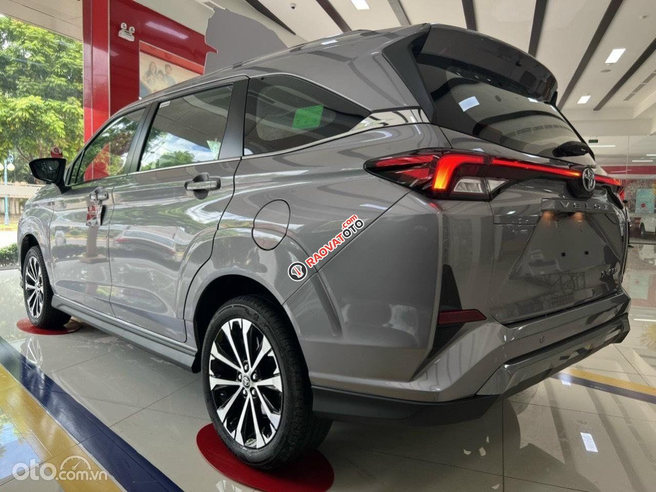 Ưu đãi lớn khi mua xe, tiền mặt giảm nhiều nhất năm, tặng BHTV và PK chính hãng-4