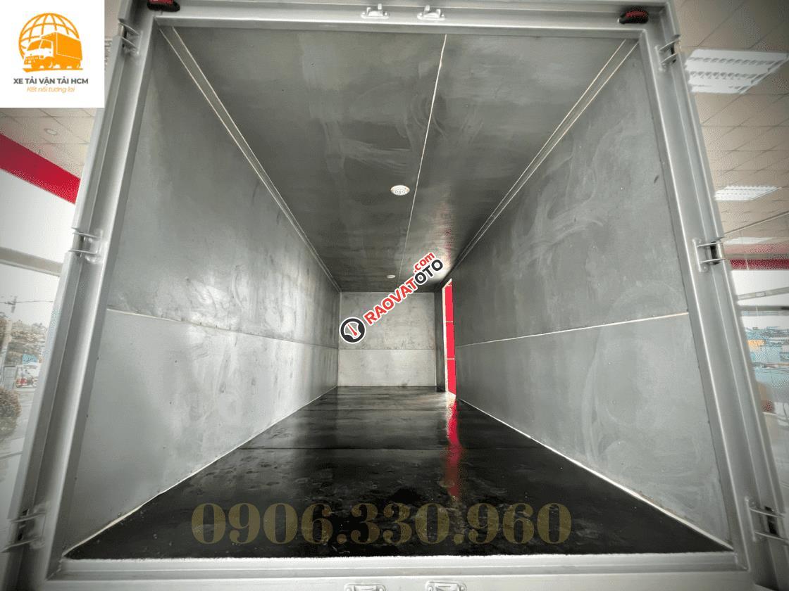 Xe tải thùng kín Hino 3 tấn 5-6