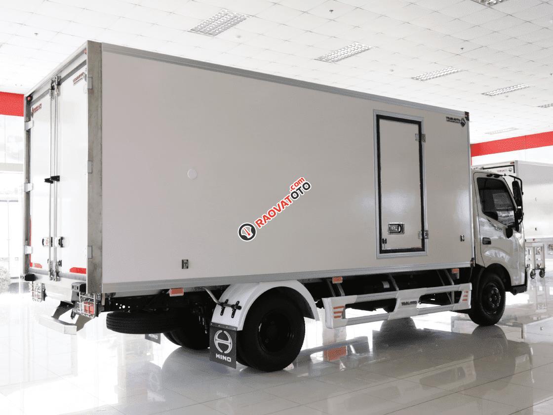 Xe tải thùng bảo ôn Hino 3 tấn 5-0