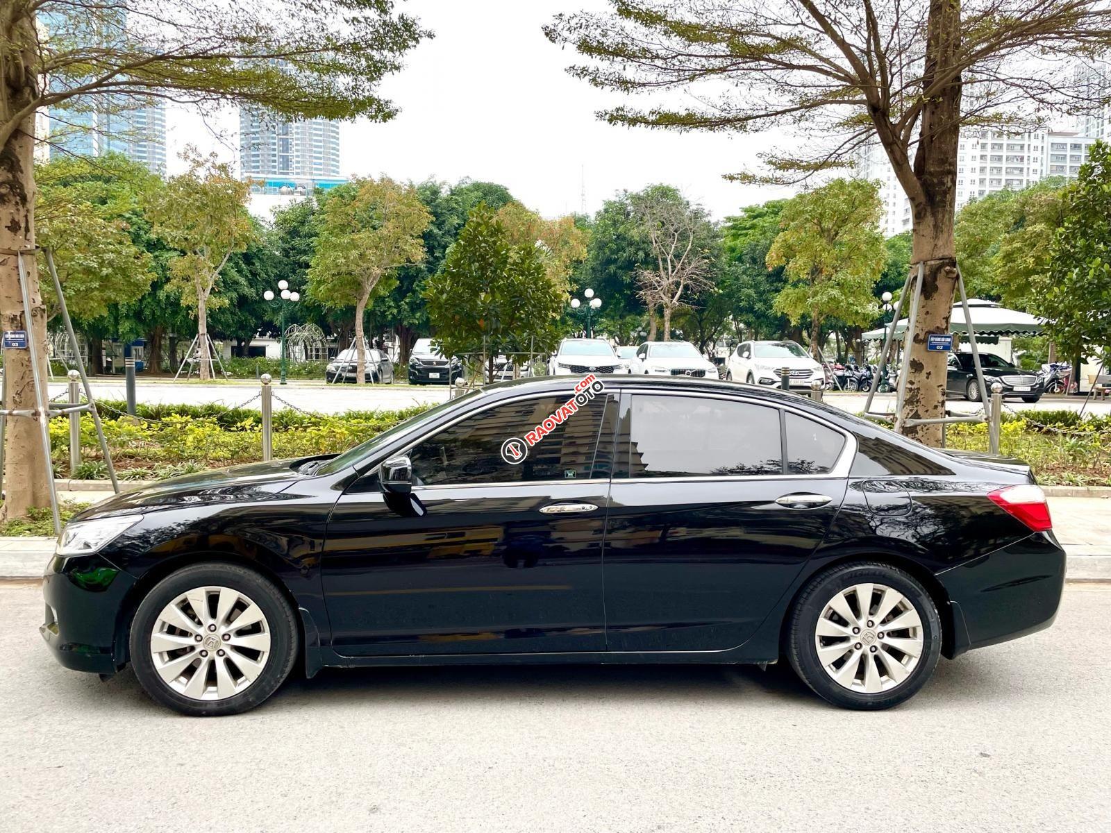 Bán xe Honda Accord sản xuất 2014 nhập khẩu nguyên chiếc-6