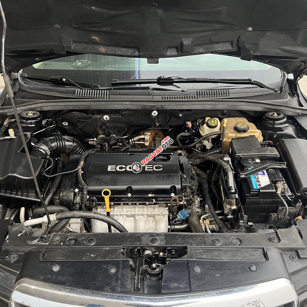 Xe màu đen, 255 triệu-10