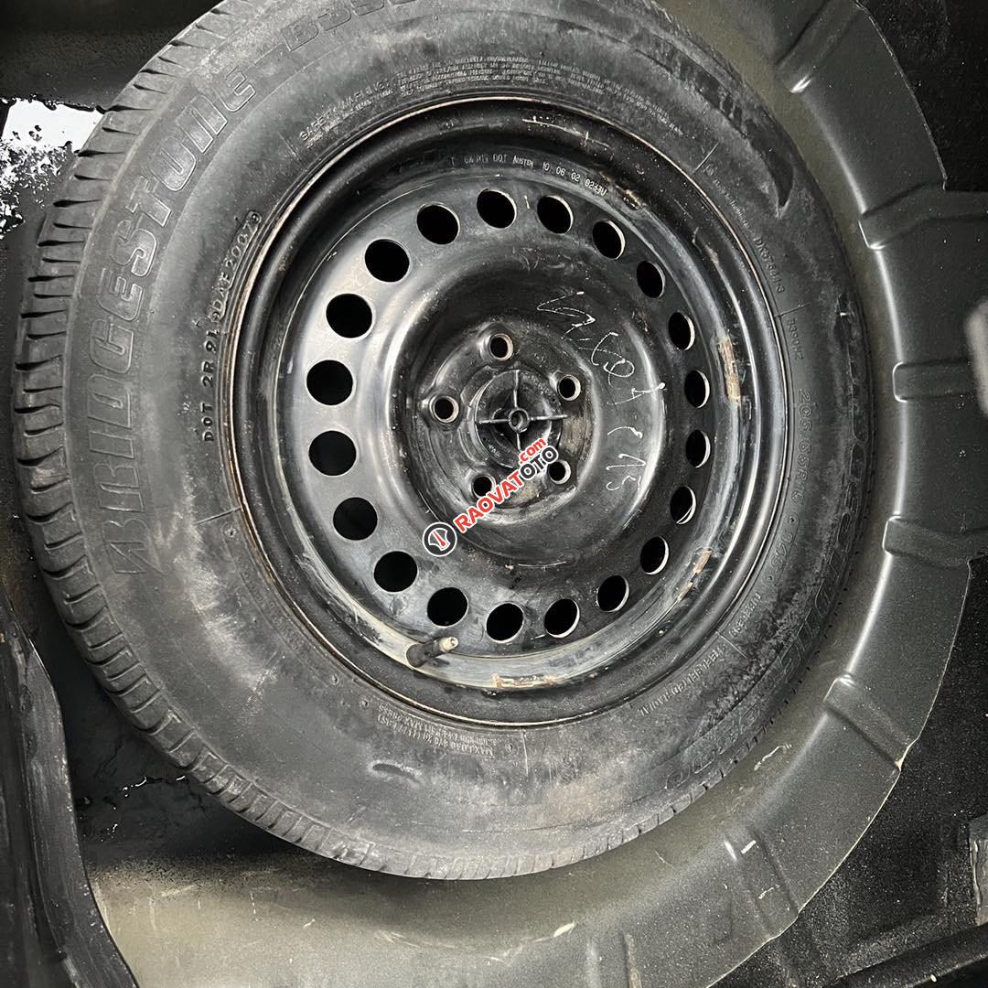 Xe màu đen, 255 triệu-14