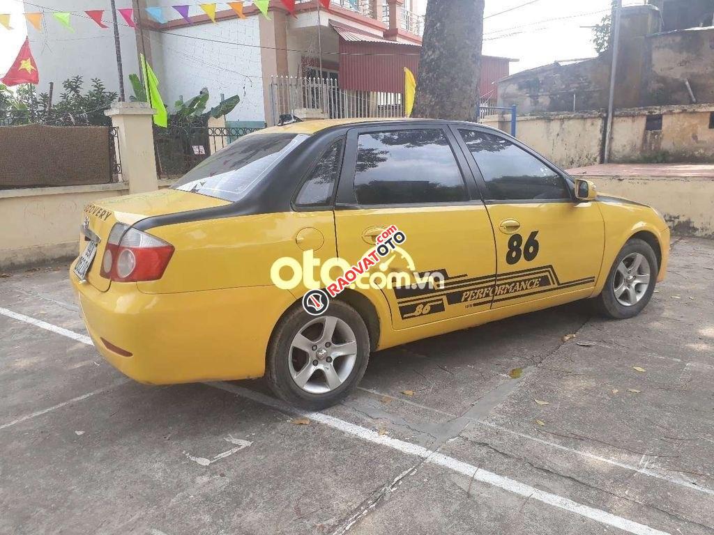 Bán xe lifan 520 màu vàng-0