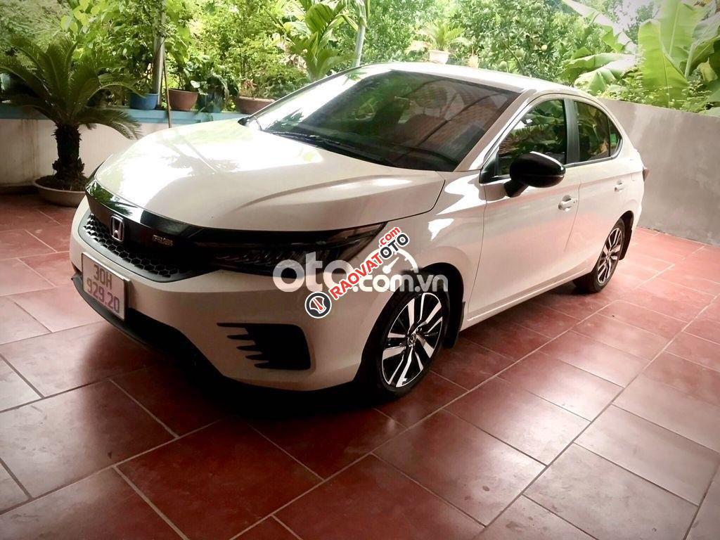 Honda City RS màu trắng 2022 (siêu lướt 2000km)-0