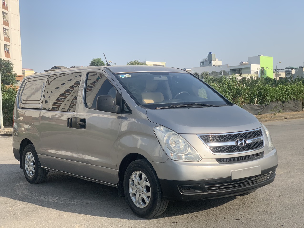 Bán xe Hyundai Grand Starex 2013, màu bạc, xe nhập, giá 400tr-10