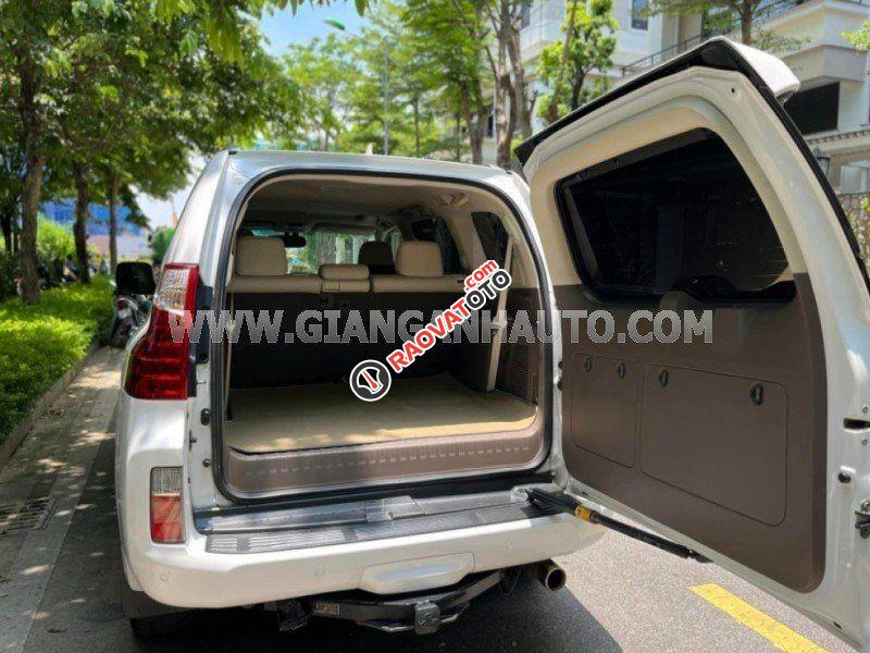 Màu trắng, xe nhập-5