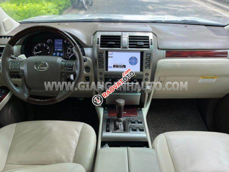 Màu trắng, xe nhập-2