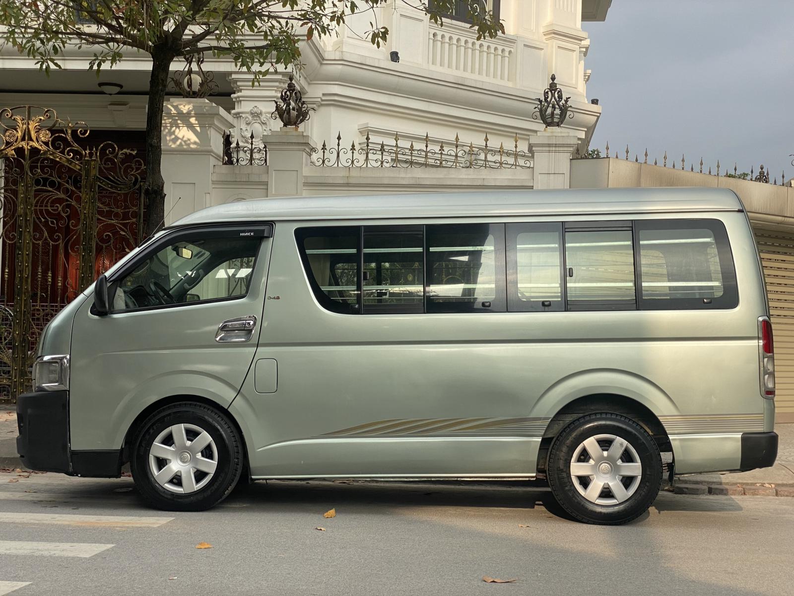 Cần bán lại xe Toyota Hiace 2011-3