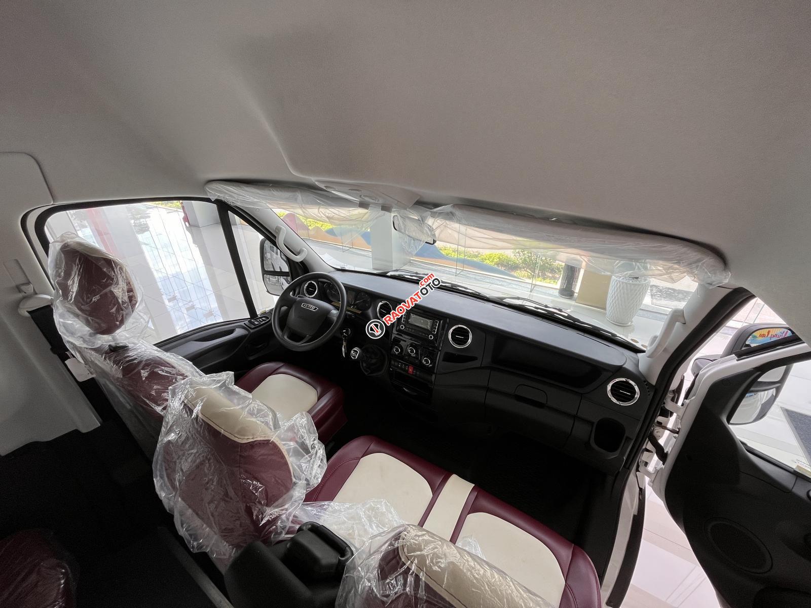 Xe Mini Bus IVECO Daily 16 chỗ thương hiệu Châu Âu-9