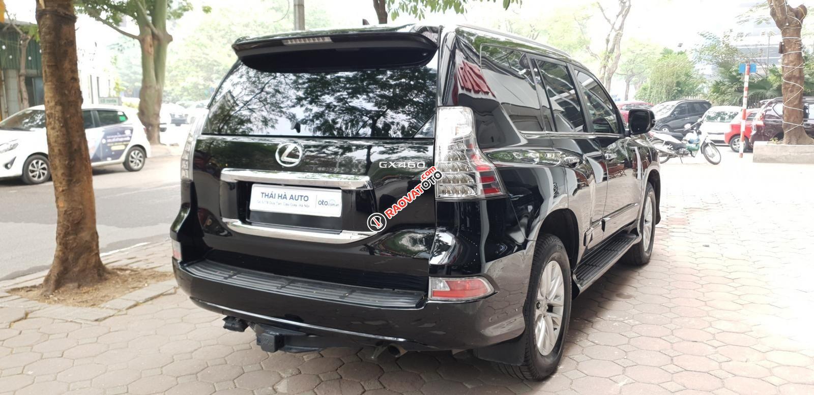 Màu đen, nội thất nâu
-15