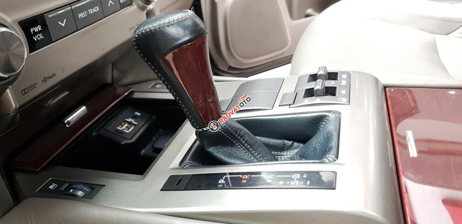 Màu đen, nội thất nâu
-14