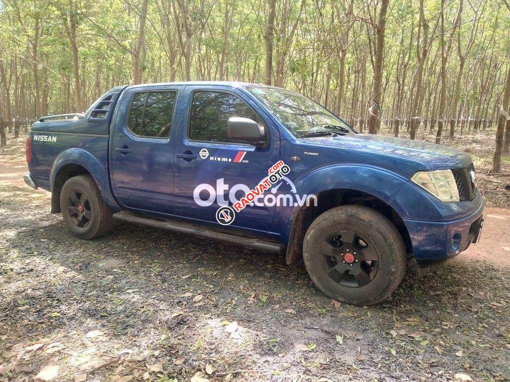 Xe bán tải NISAN NAVARA SX 2010 LE-2