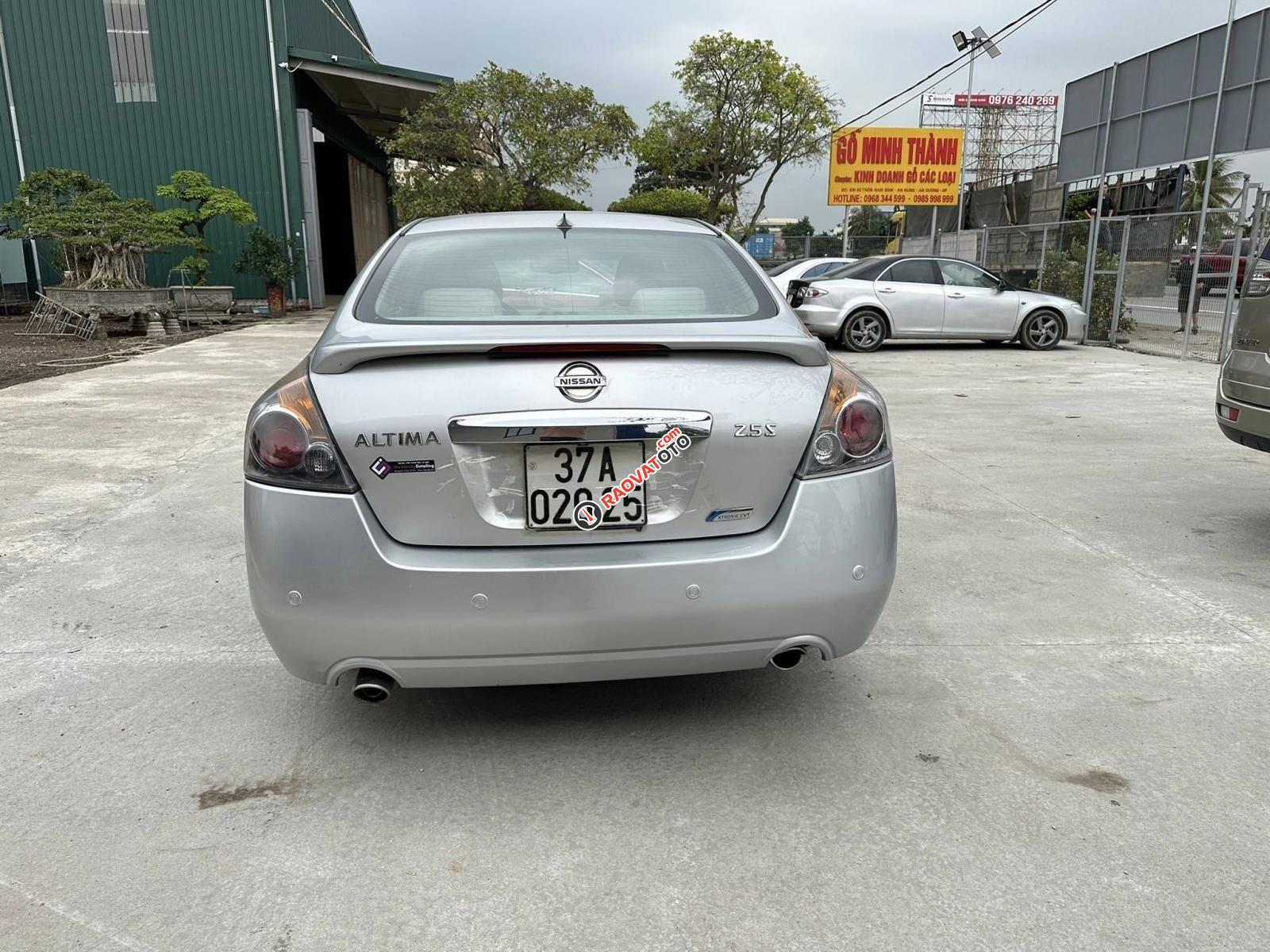 Nissan Altima 2009 số tự động-4