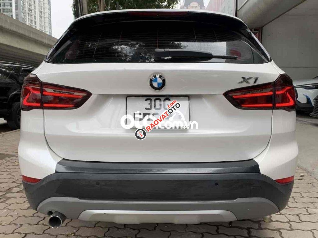 BMW X1 SDRIVE18i, 1.5 Turbo sản xuất 2018-3