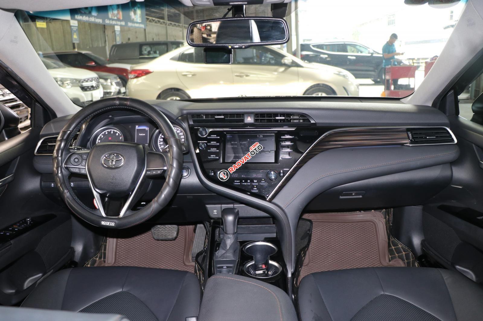 Màu đen, nhập khẩu, 968 triệu-15