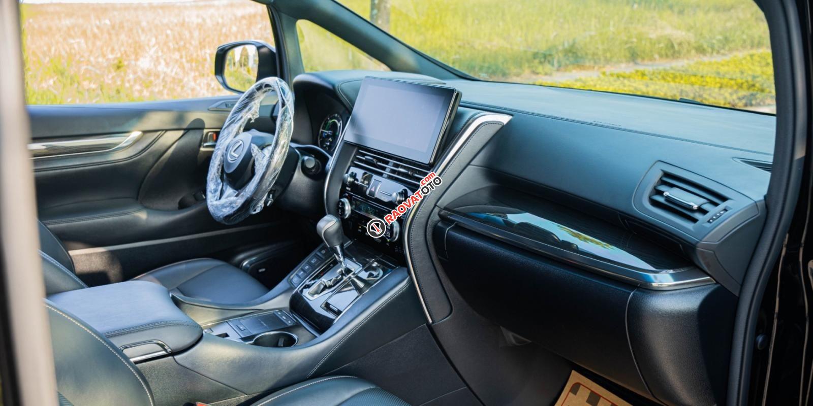 Nhập khẩu nguyên chiếc, giá 8 tỷ 500tr-1