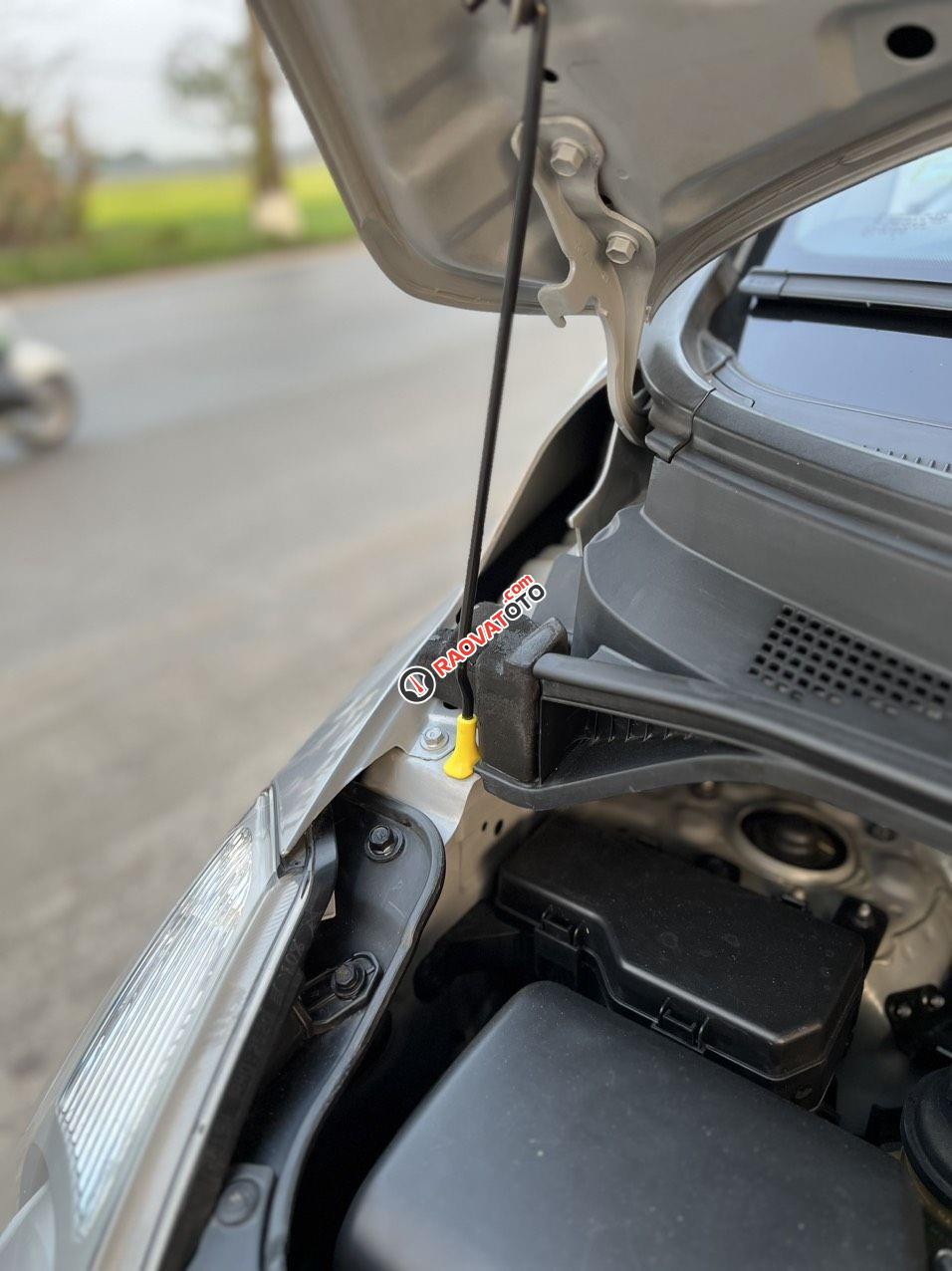 Bán xe tải van 6 chỗ, 670kg, đăng ký 2015-21