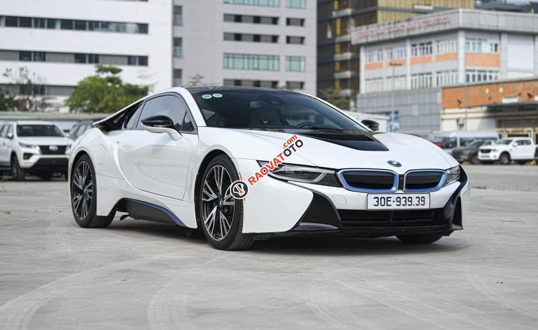 BMW i8 2014-5