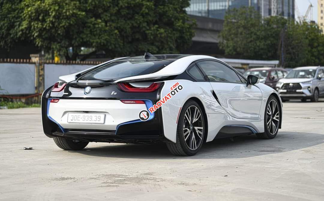 BMW i8 2014-2