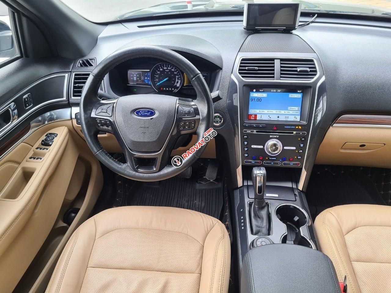 Cần bán lại xe đăng ký 2017 còn mới, giá tốt 1 tỷ 299tr-11